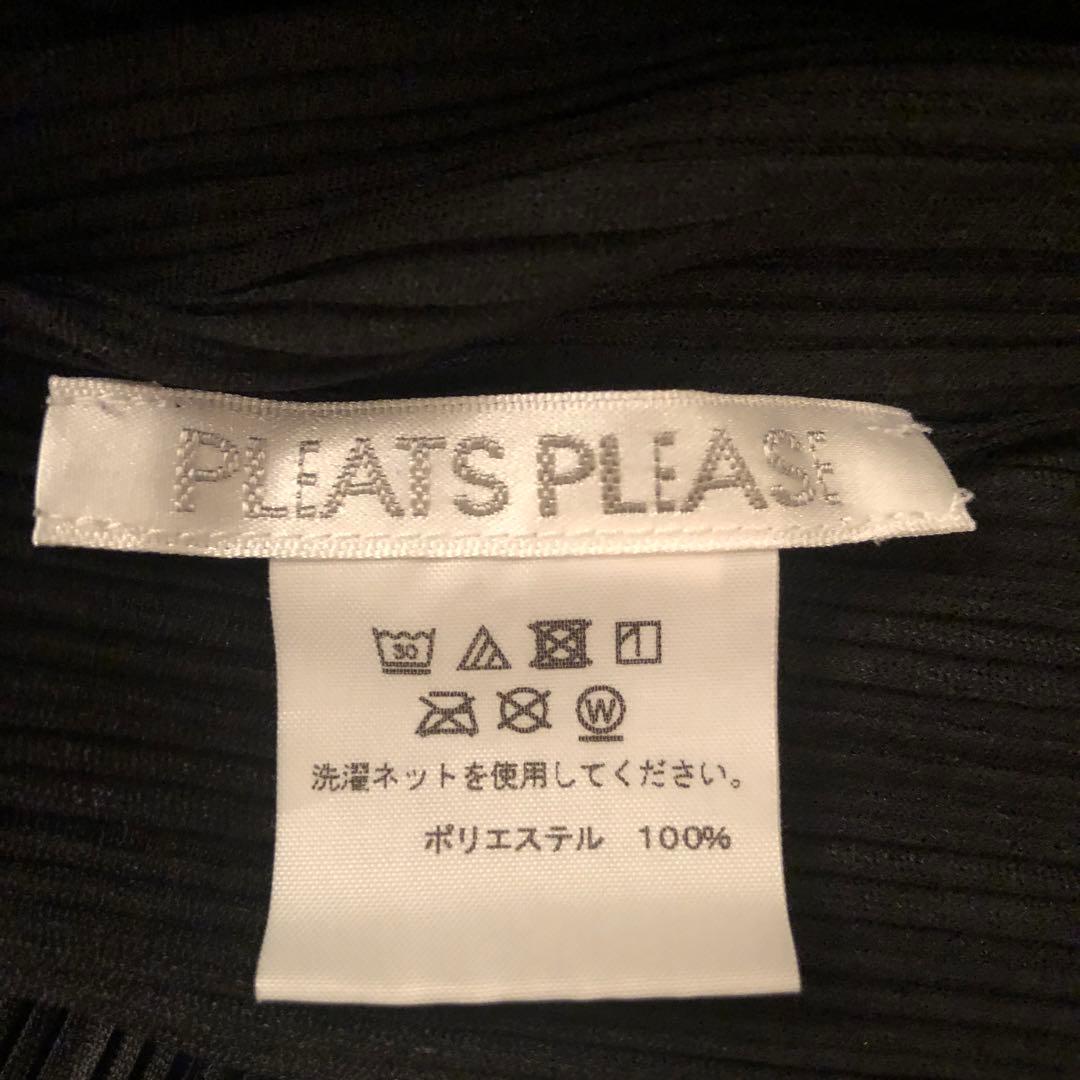 PLEATS PLEASE 黒カットソー
