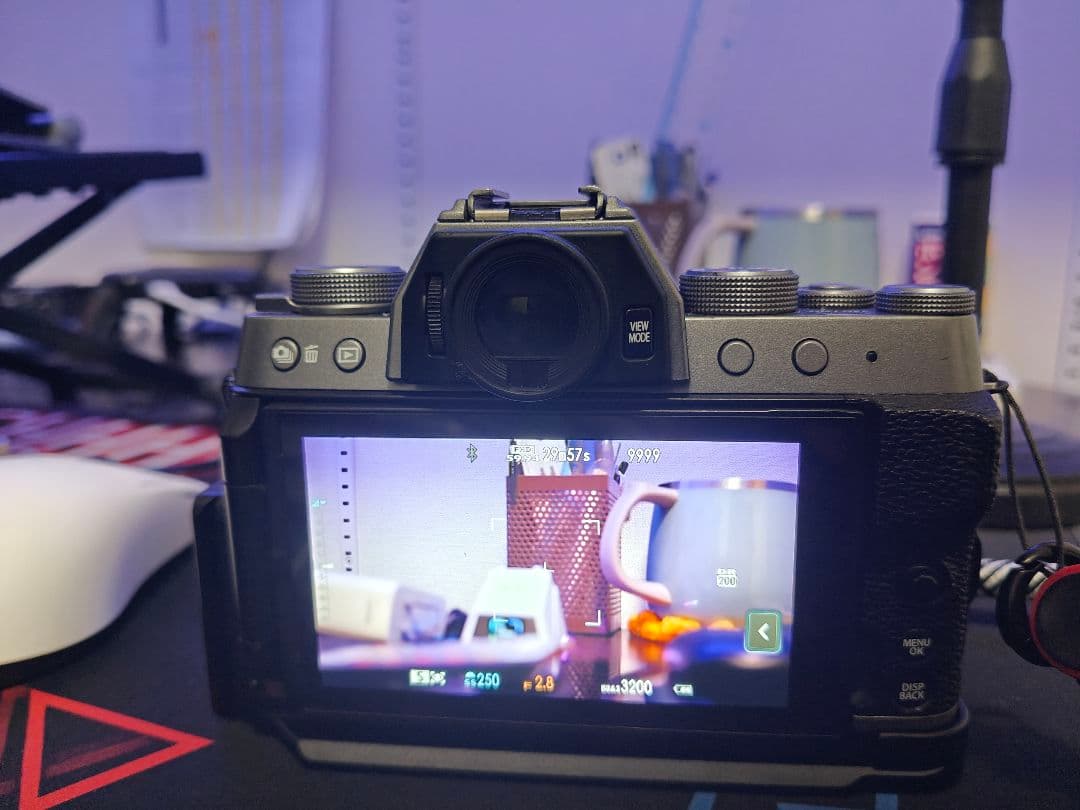 FujifilmX-T200+TTArtisan27mmf/2.8AFセット