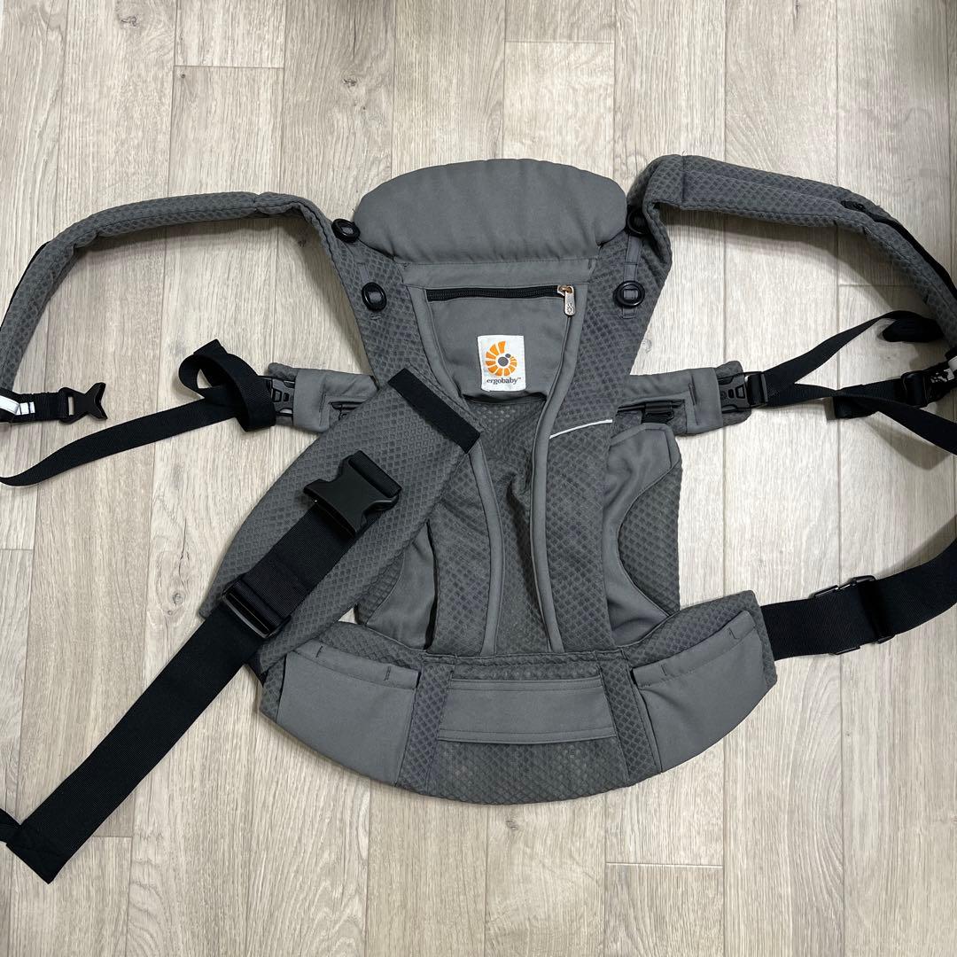 オムニブリーズOMNI breezeグラファイトグレー　エルゴベビー　抱っこ紐