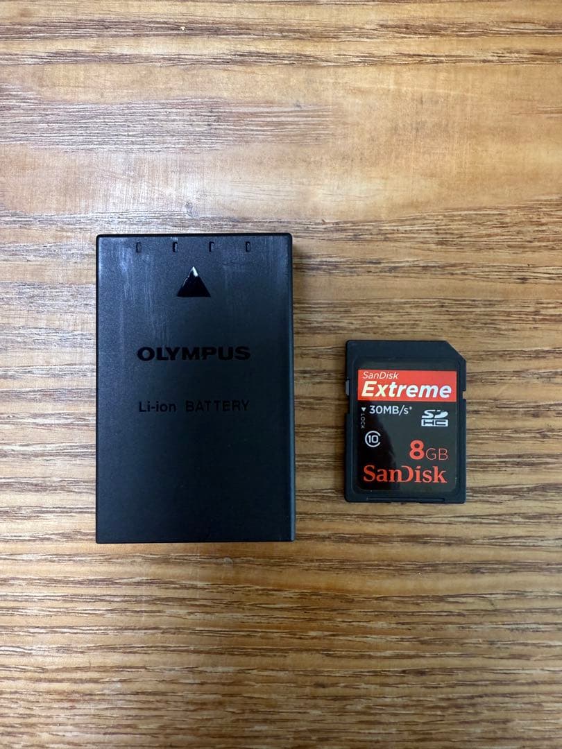 OLYMPUS E-P2 ミラーレス一眼 14-42mmレンズ付き