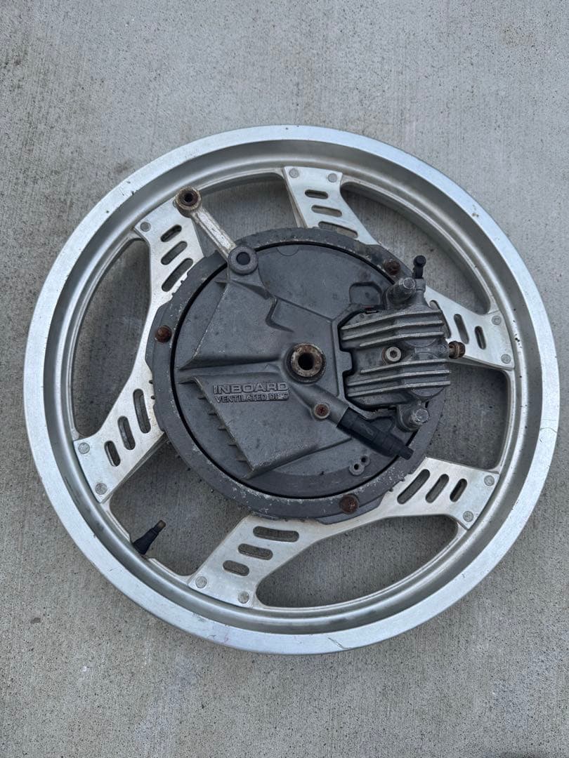 CBX400F フロントホイール