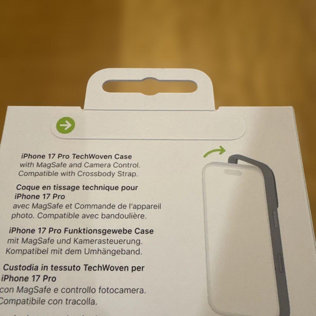 Apple純正　新品 iPhone17pro テックウーブン