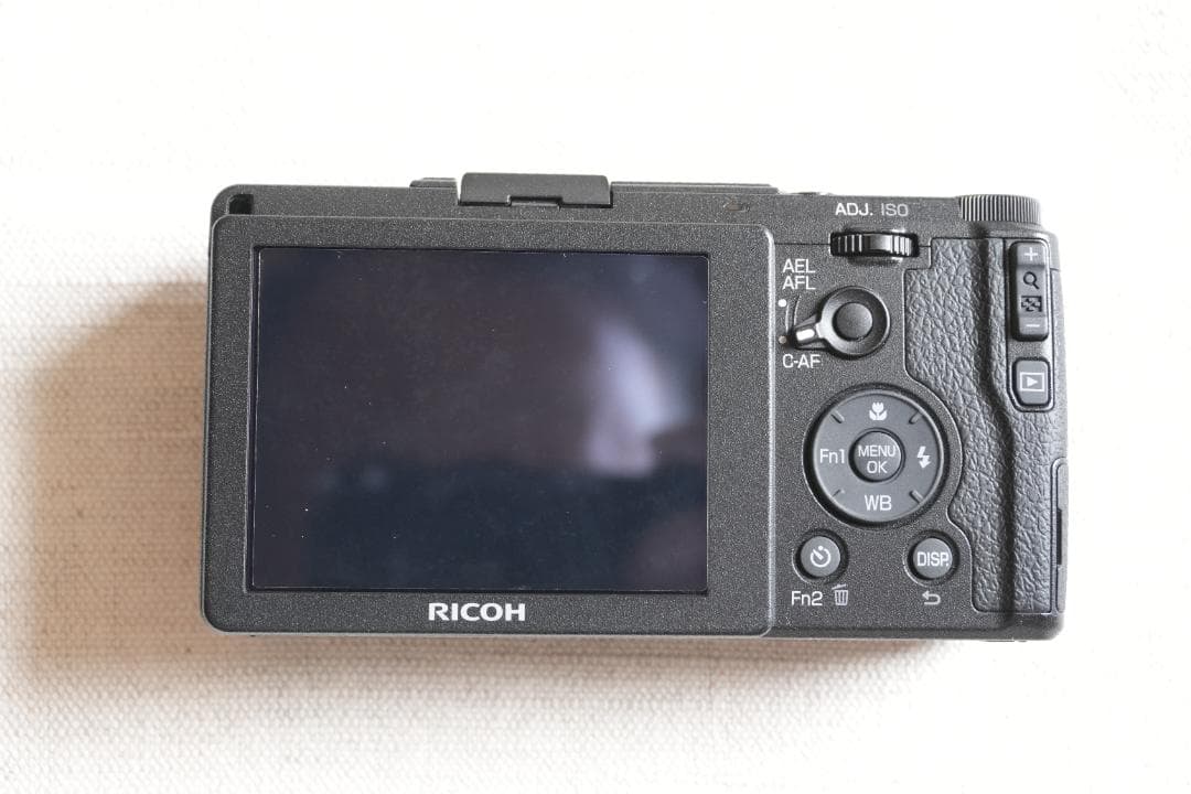 RICOH GR II シャッター回数1112回