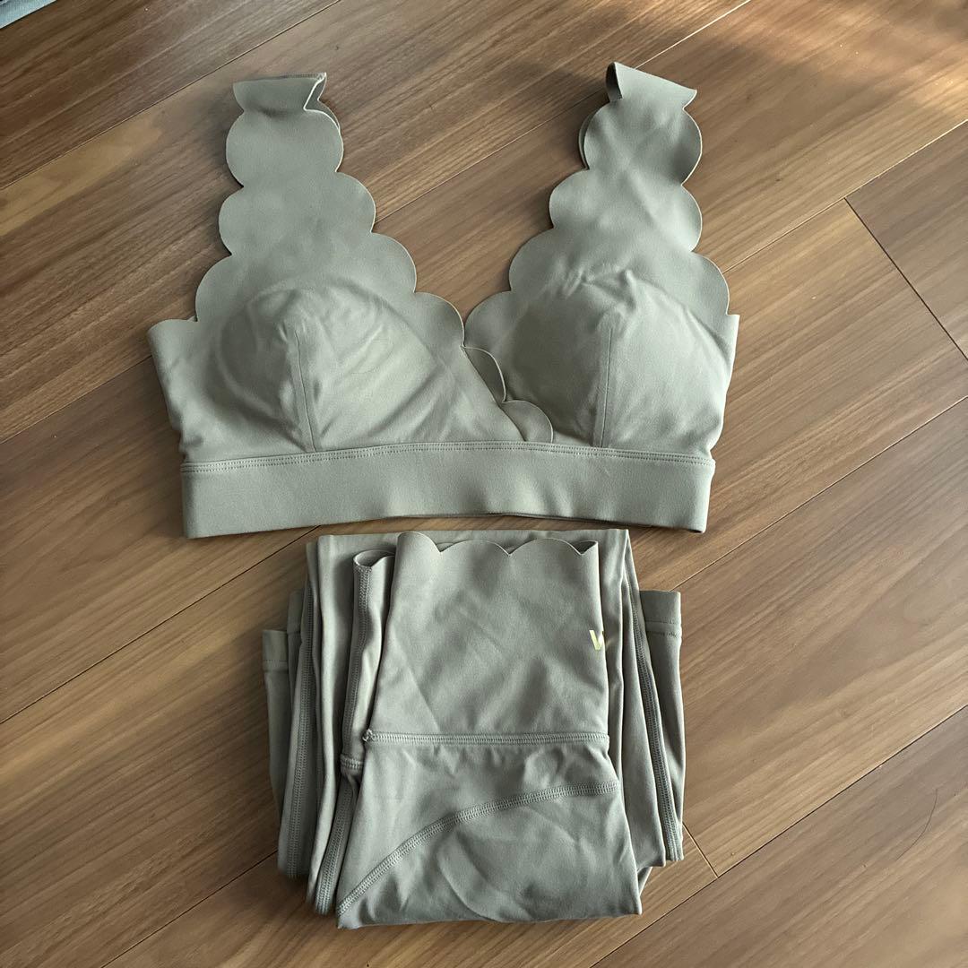 WISKI スカラップデザイン ヨガウェア セット