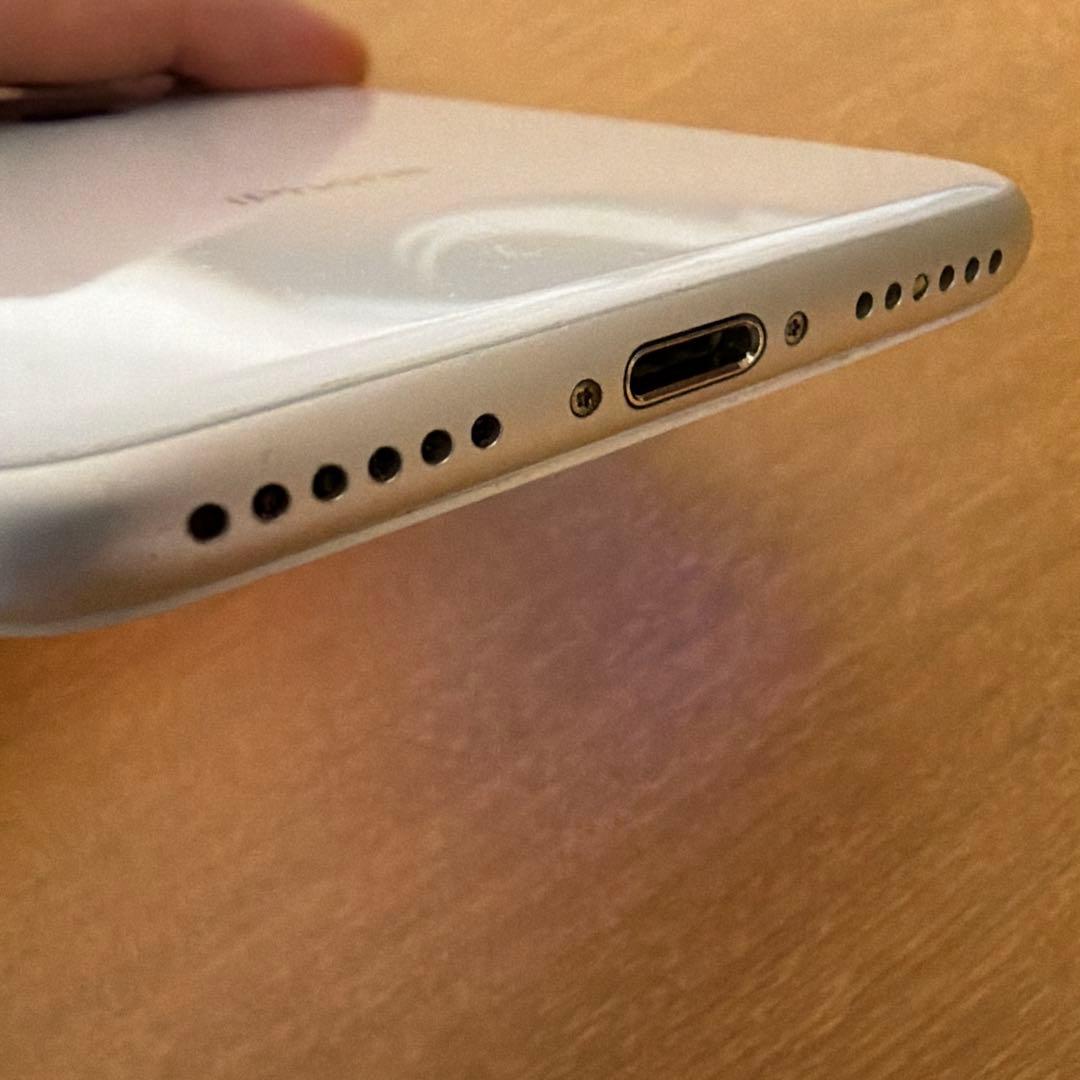 Apple iPhone 8 シルバー 64GB