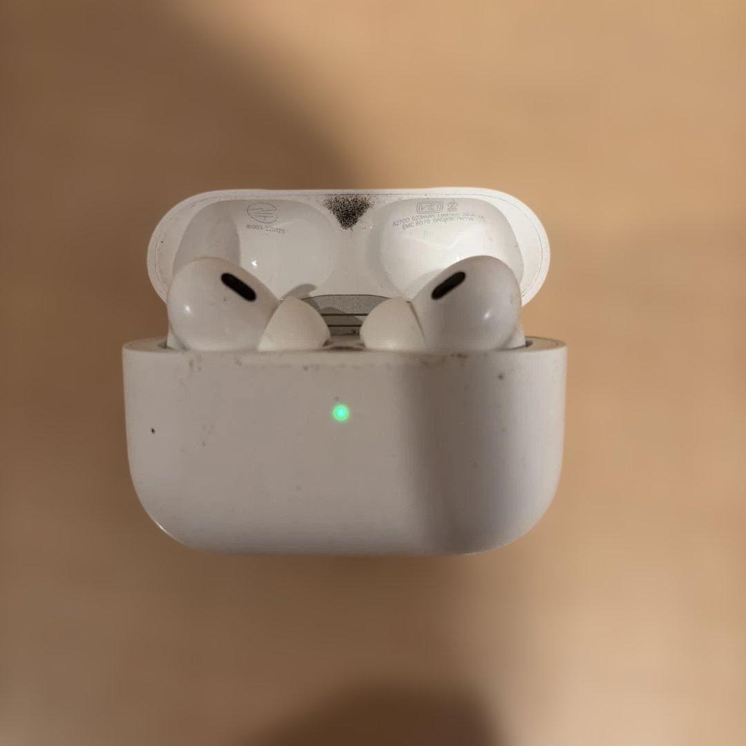 AirPodsプロ2本物です