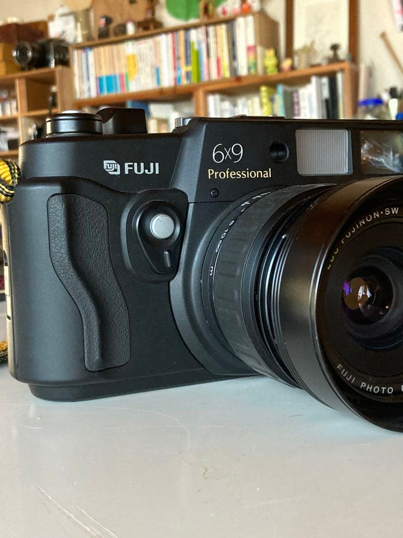『完動品』FUJI GSW690III 6x9 中判フィルムカメラ　セール中！