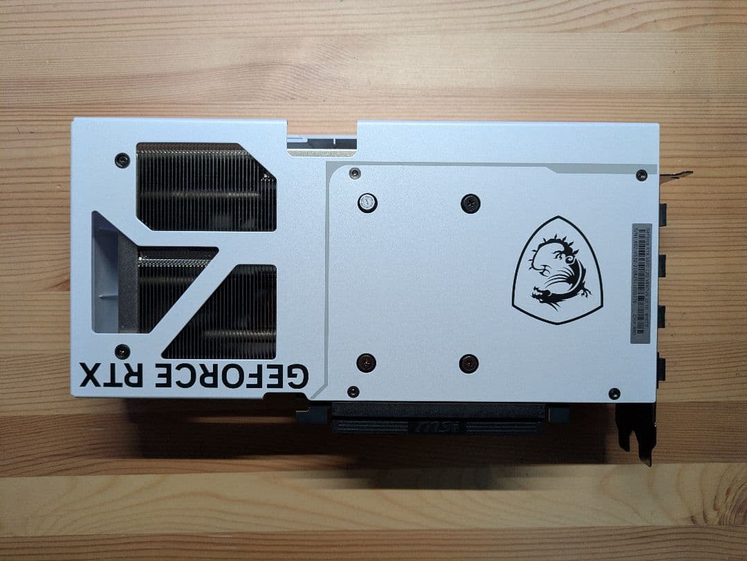 グラフィックボード・グラボ・ビデオカード MSI RTX 5070 VENTUS 2X OC WHITE 12G