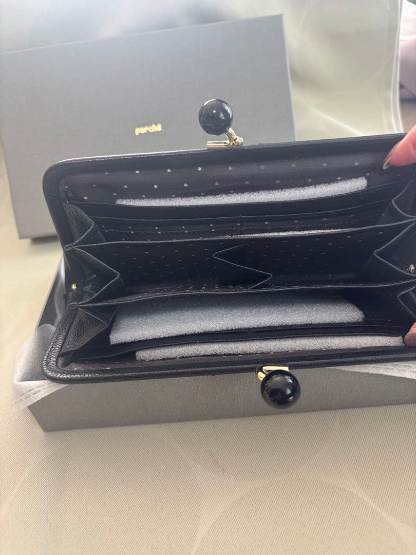 ペルケ　がま口黒レザー長財布