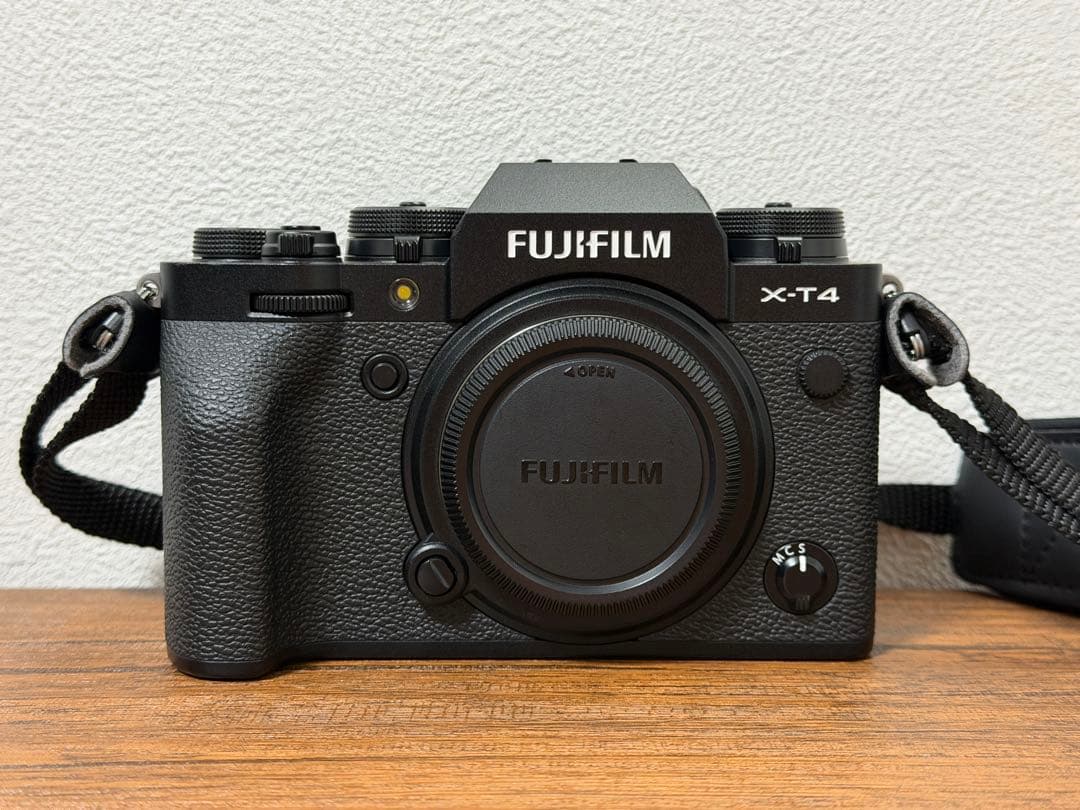 FUJIFILM X-T4 ミラーレスカメラ ショット数534枚