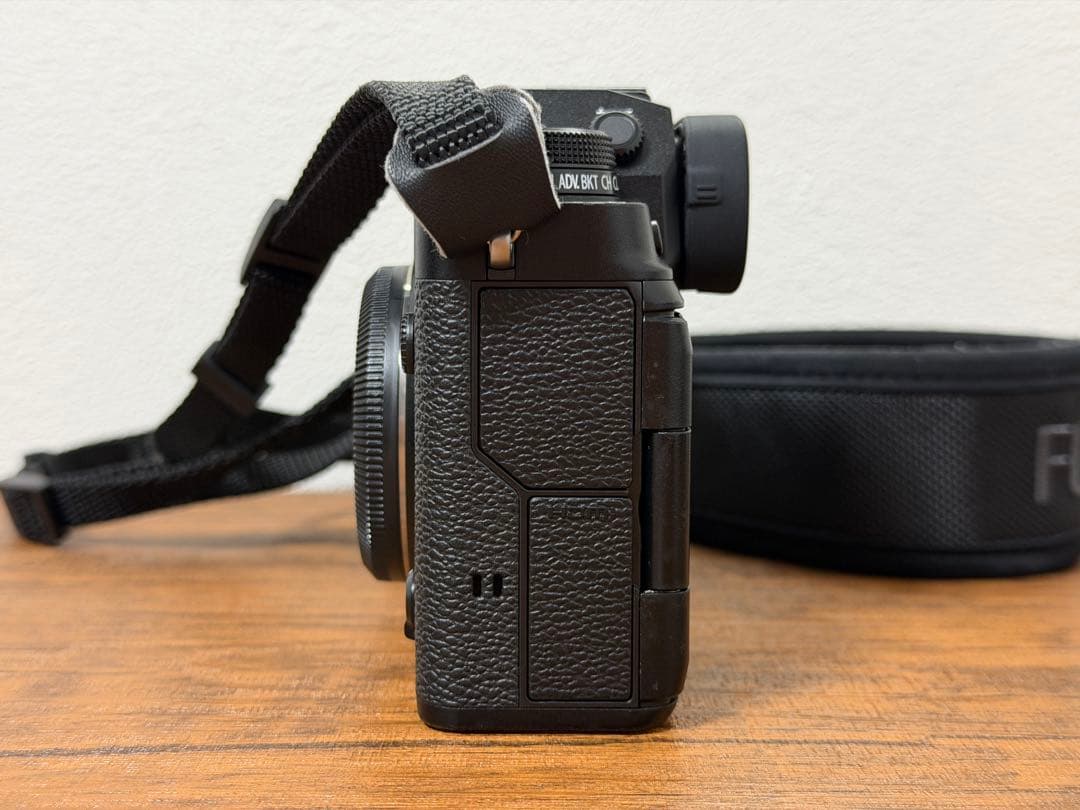 FUJIFILM X-T4 ミラーレスカメラ ショット数534枚