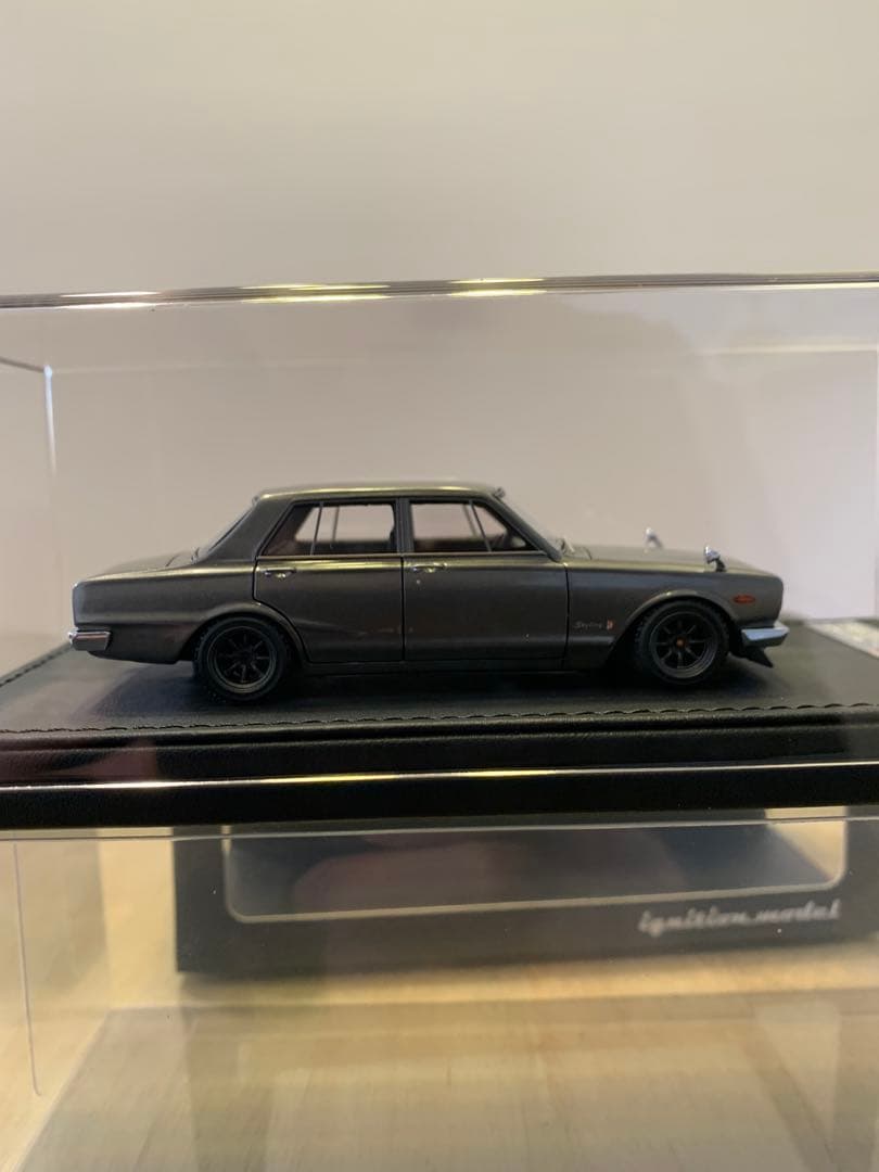 イグニッションモデル　1/43 スカイライン　GT-R PGC10 シルバー