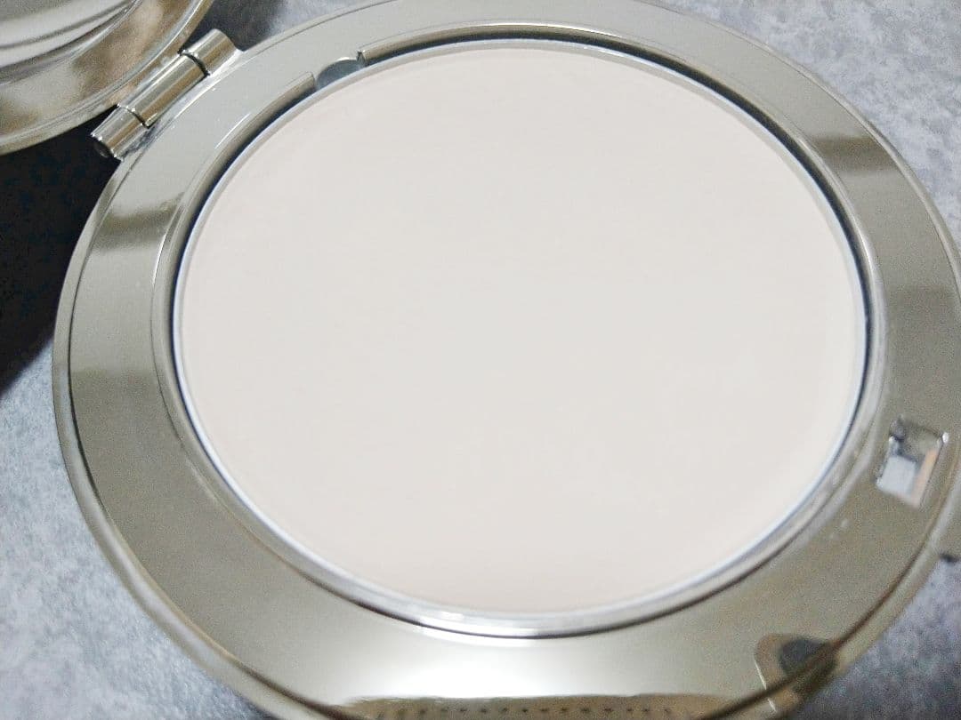 コスメデコルテ マルセルワンダースコレクション フェイスパウダー