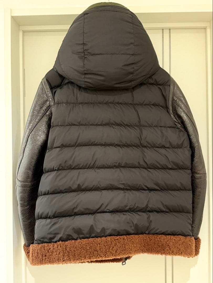 モンクレール ARMAND最高級ムートンレザー切替デザイン ダウンジャケット