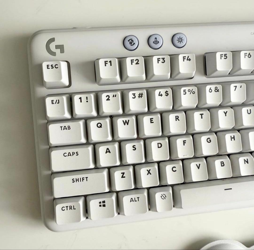 Logicool G715 ホワイトメカニカルキーボード