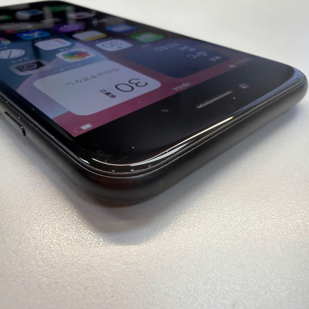訳あり iPhone SE2 128GB ブラック 100% 再起動する