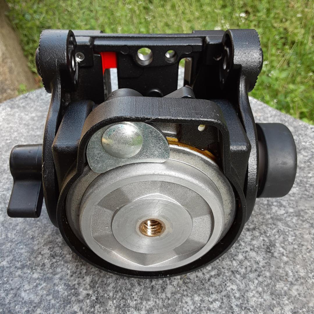 Manfrotto　501　ビデオ雲台　①