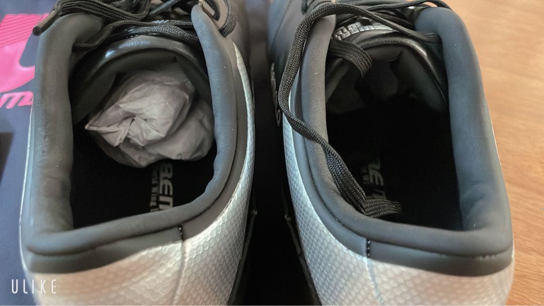 新作新品‼︎BEMOLO ブラック スパイクシューズ 収納袋付き