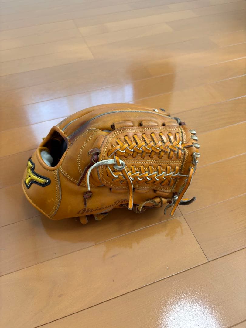 ミズノプロ軟式内野用グローブ