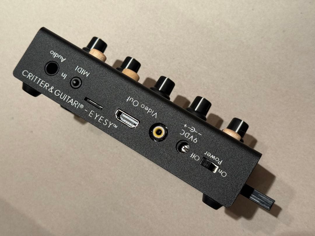 【美品】ビデオ・シンセサイザー EYESY（V3.0 ブラック）