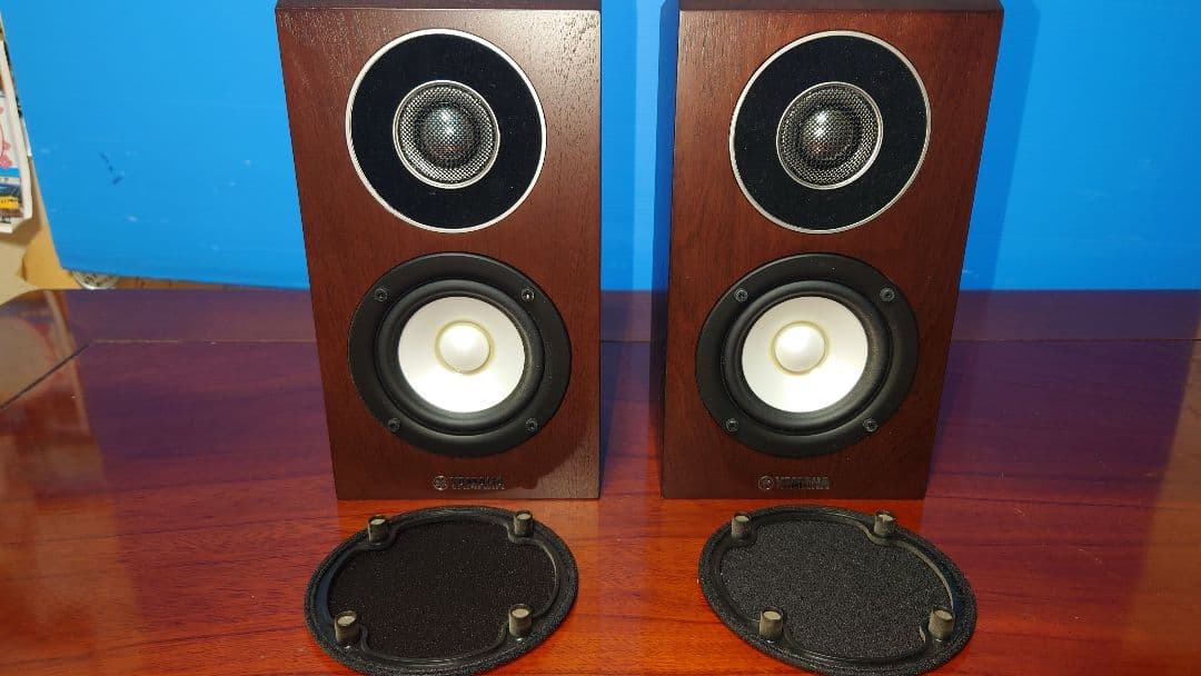 美品　YAMAHA スピーカー　NS-B700 　ペア　；取扱説明書付き