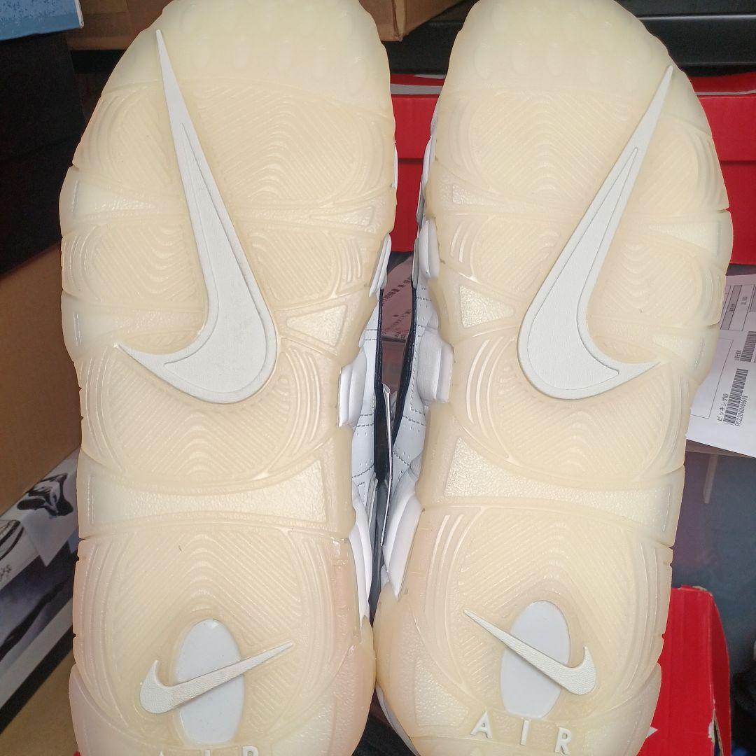 M*n様 Nike Air More Uptempo ホワイト/ブラック