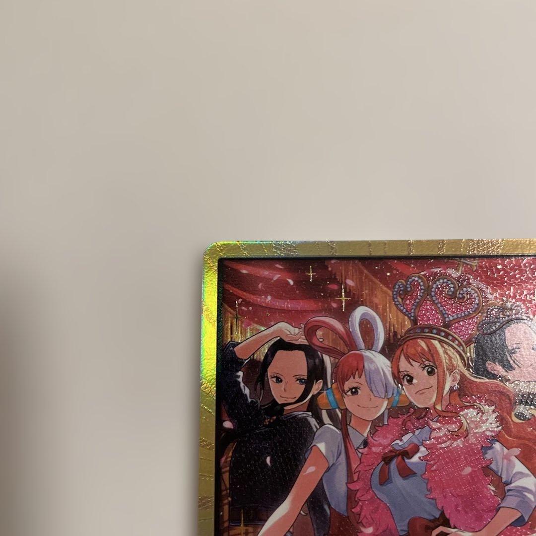 ワンピースカード　ヒロインズ　金ドン　1枚