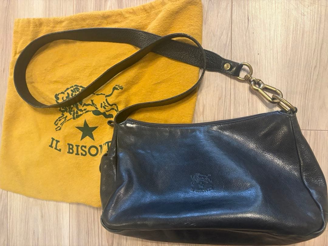 IL BISONTE 黒 レザー ショルダーバッグ