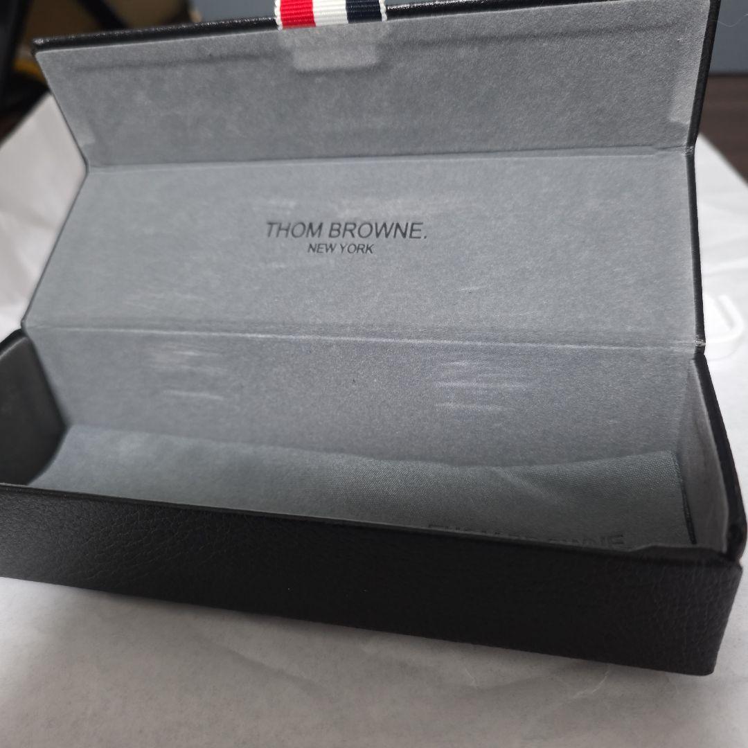 小物 THOM BROWNE TB-011-A-BLK-GLD-49
