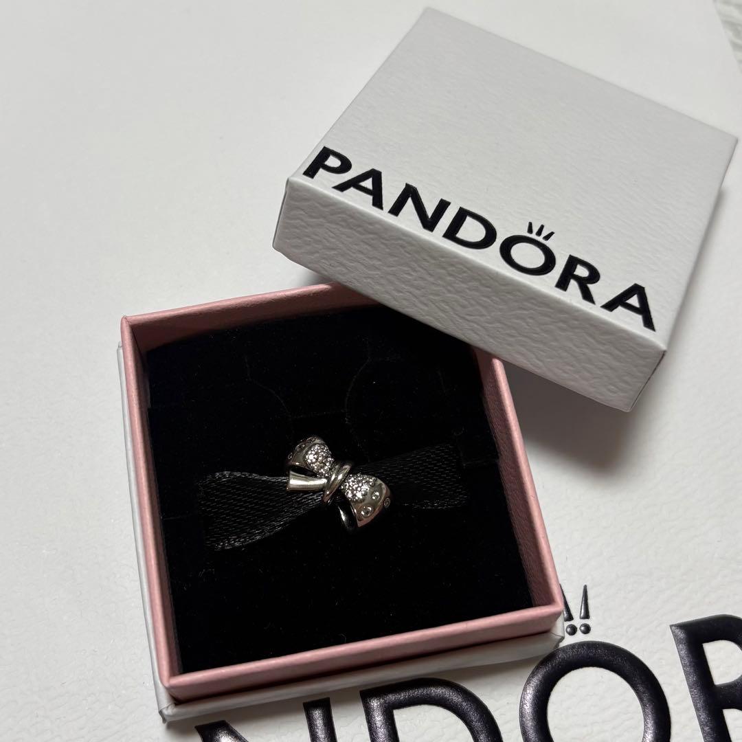 【新品未使用】Pandora スパークリング ボウ チャーム 箱付き 正規品