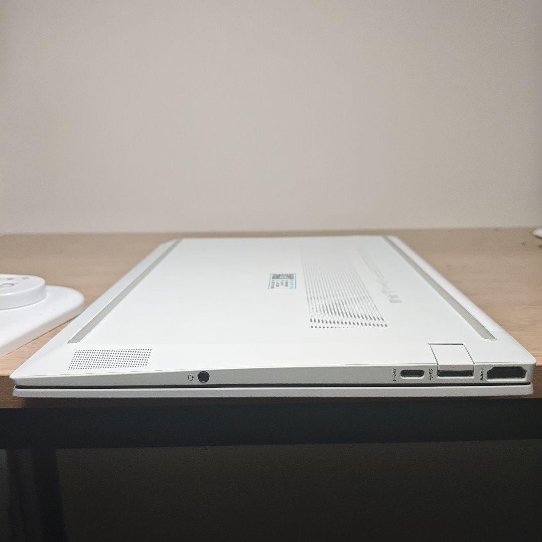 Windowsノート本体 HP Pavilion Aero 13-be2008AU