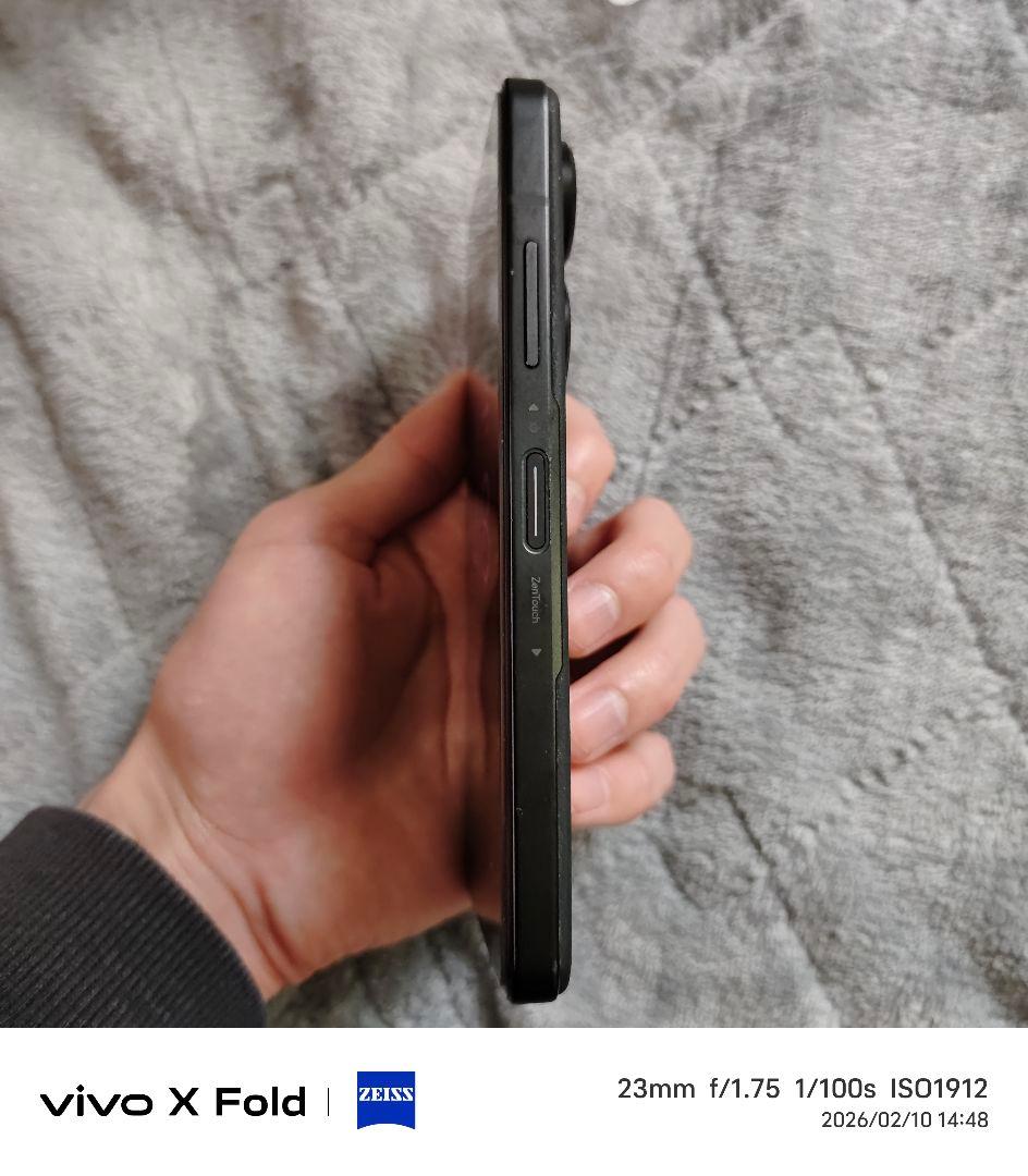 ZenFone9 8/256 SIMフリー カメラ不良