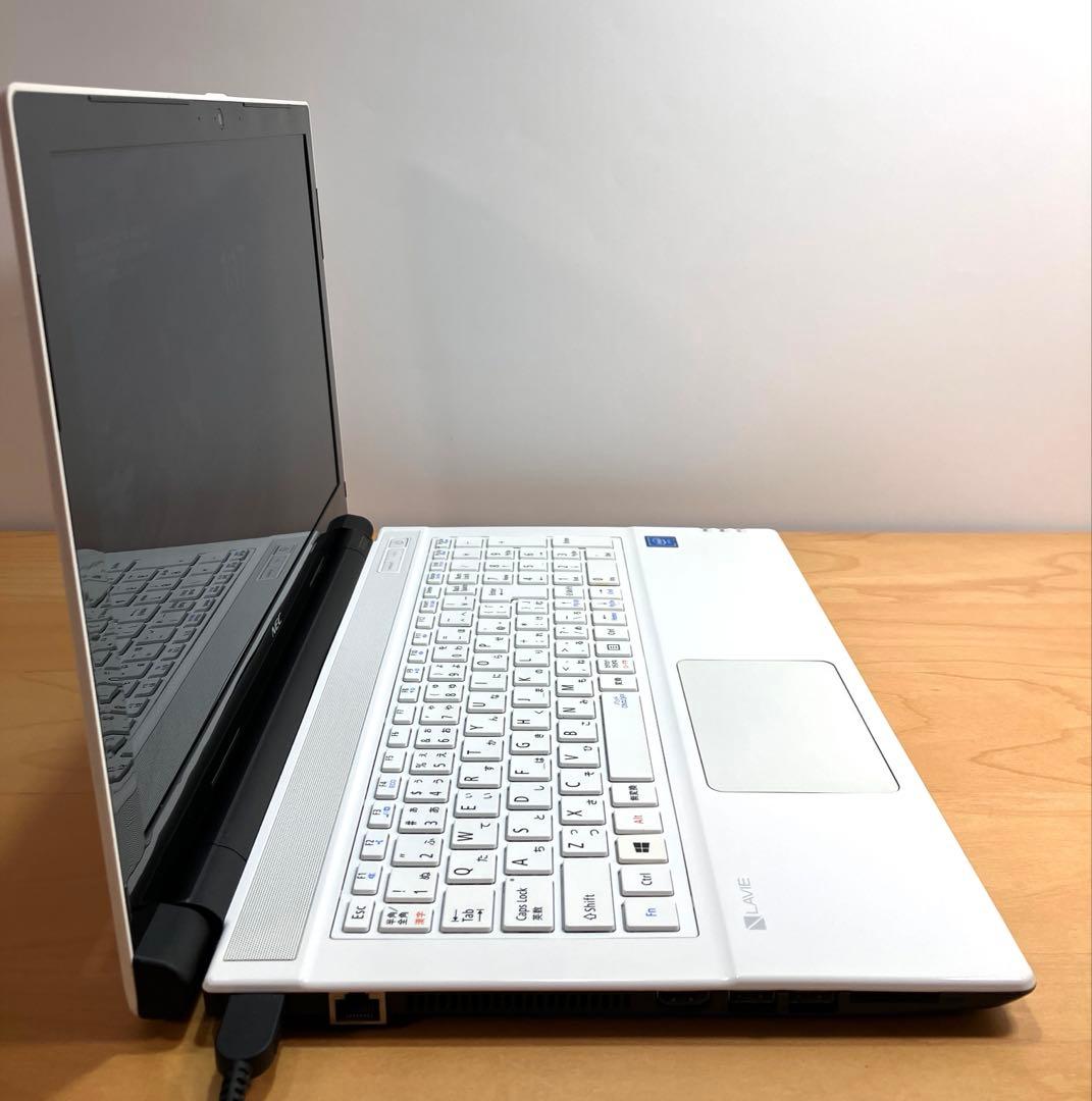 ノートパソコン 高性能　SSD128/メモリ8/カメラ/オフィス付