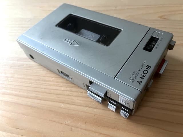 超希少品 整備済完全動作品 SONY TCM-100 プレスマン シルバー