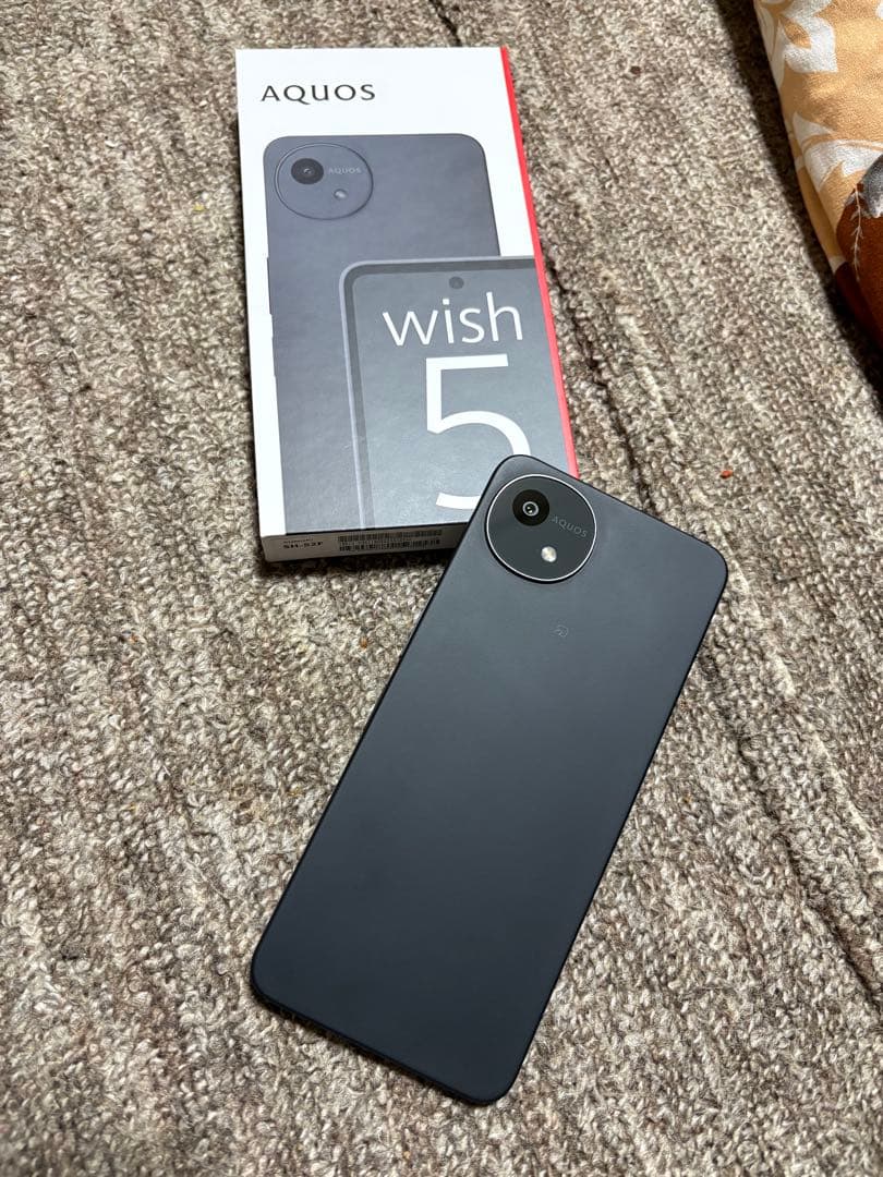 AQUOS wish 5 ブラック 本体 箱あり