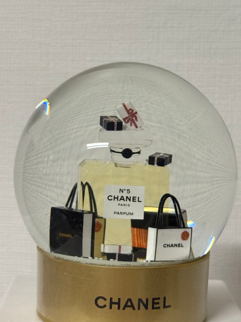 ま*な様 シャネル スノードーム 2021 ノベルティ ホリデー限定