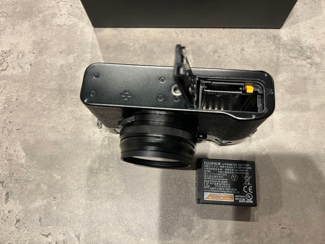 FUJIFILM X100V ブラック