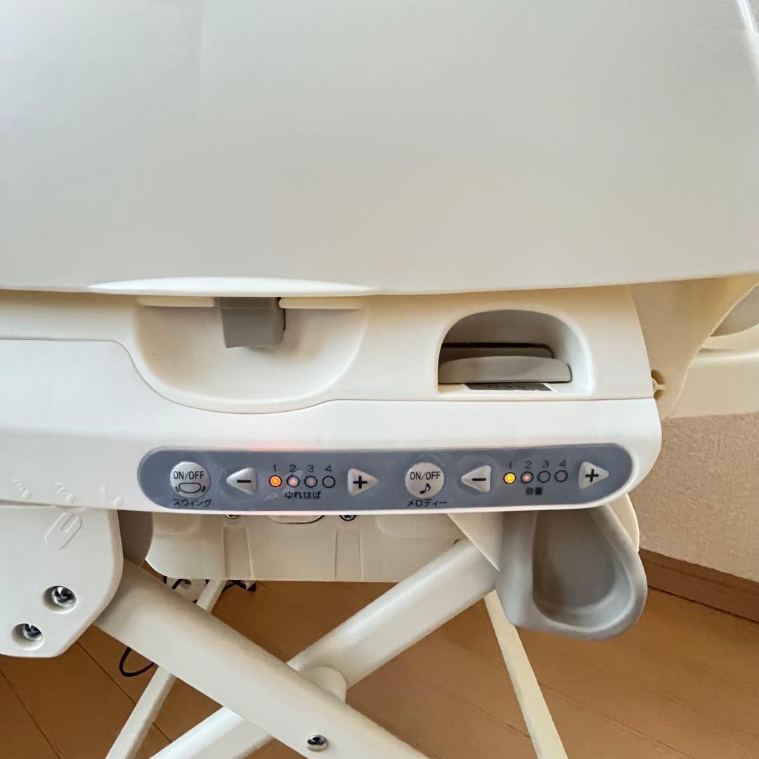 【美品✨】Combi ネムリラ　AUTO SWING エッグショック BE⭐︎