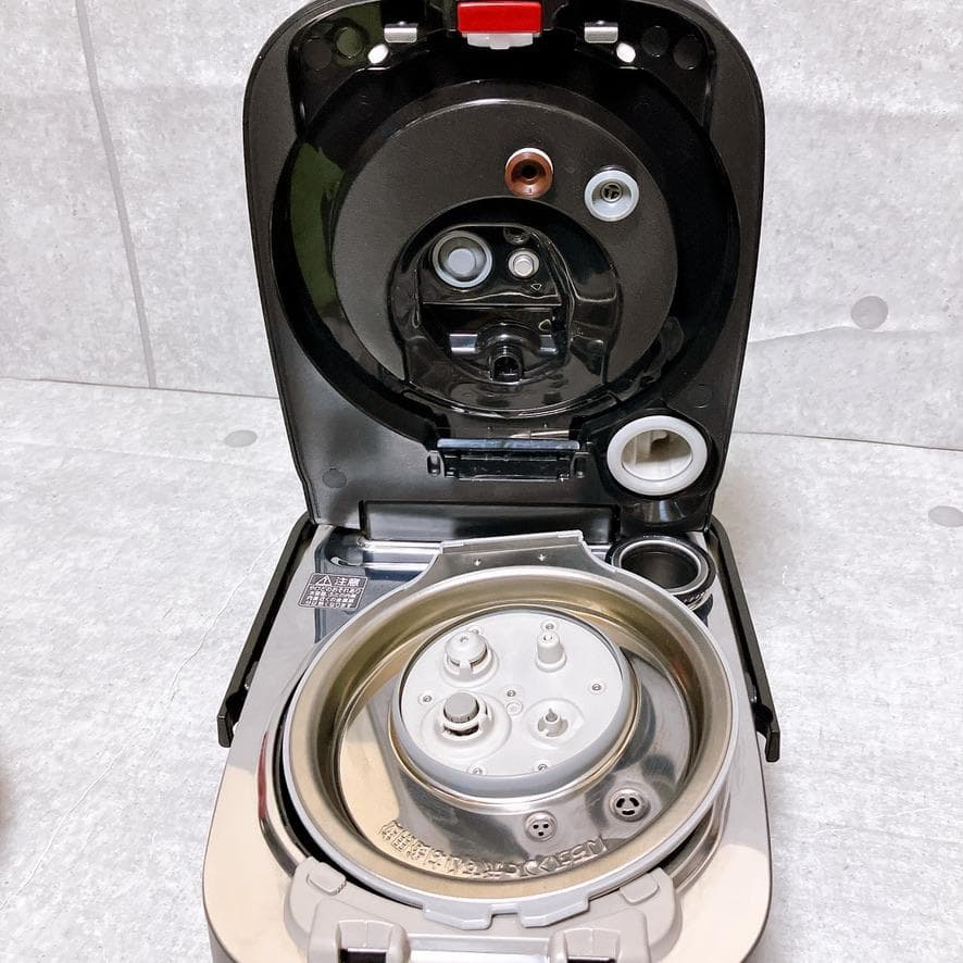 【極美品】Panasonic 可変圧力IH 炊飯器 SR-VSX101-K