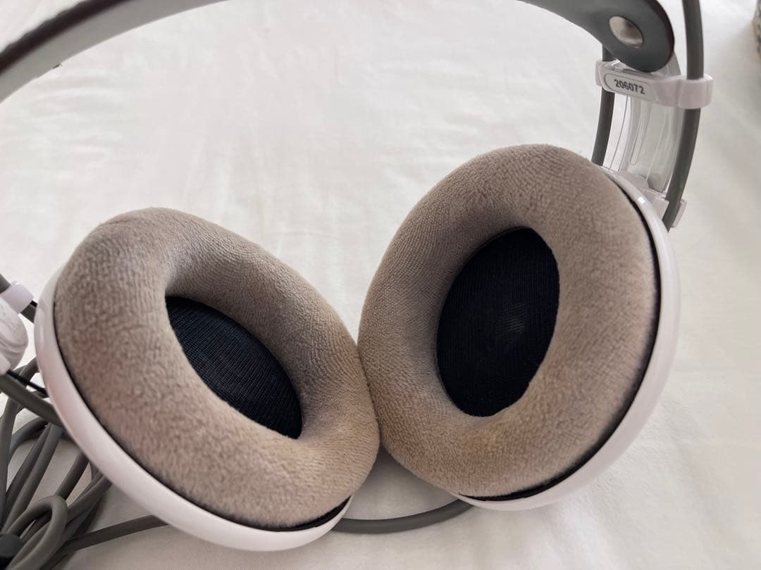 AKG K701 有線ヘッドホン