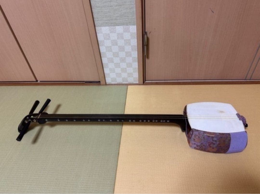 三味線　中棹　紅木　両面破れ無し