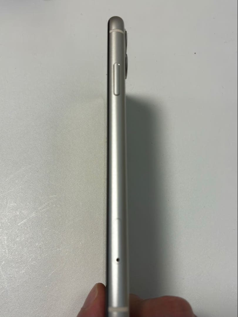 Apple iPhone 11 ホワイト 本体 SIMフリー