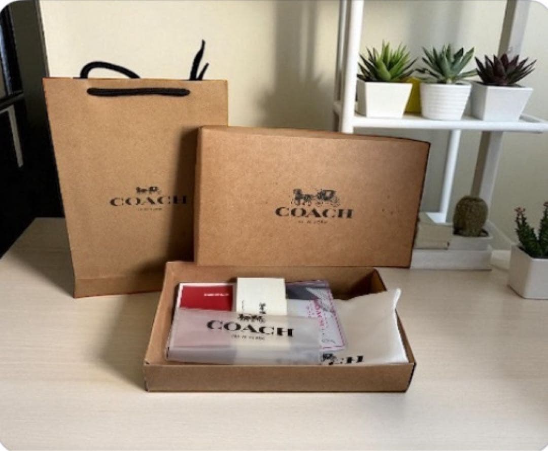 【新品】COACH ロゴ入り 長財布 ブラウン/ベージュ