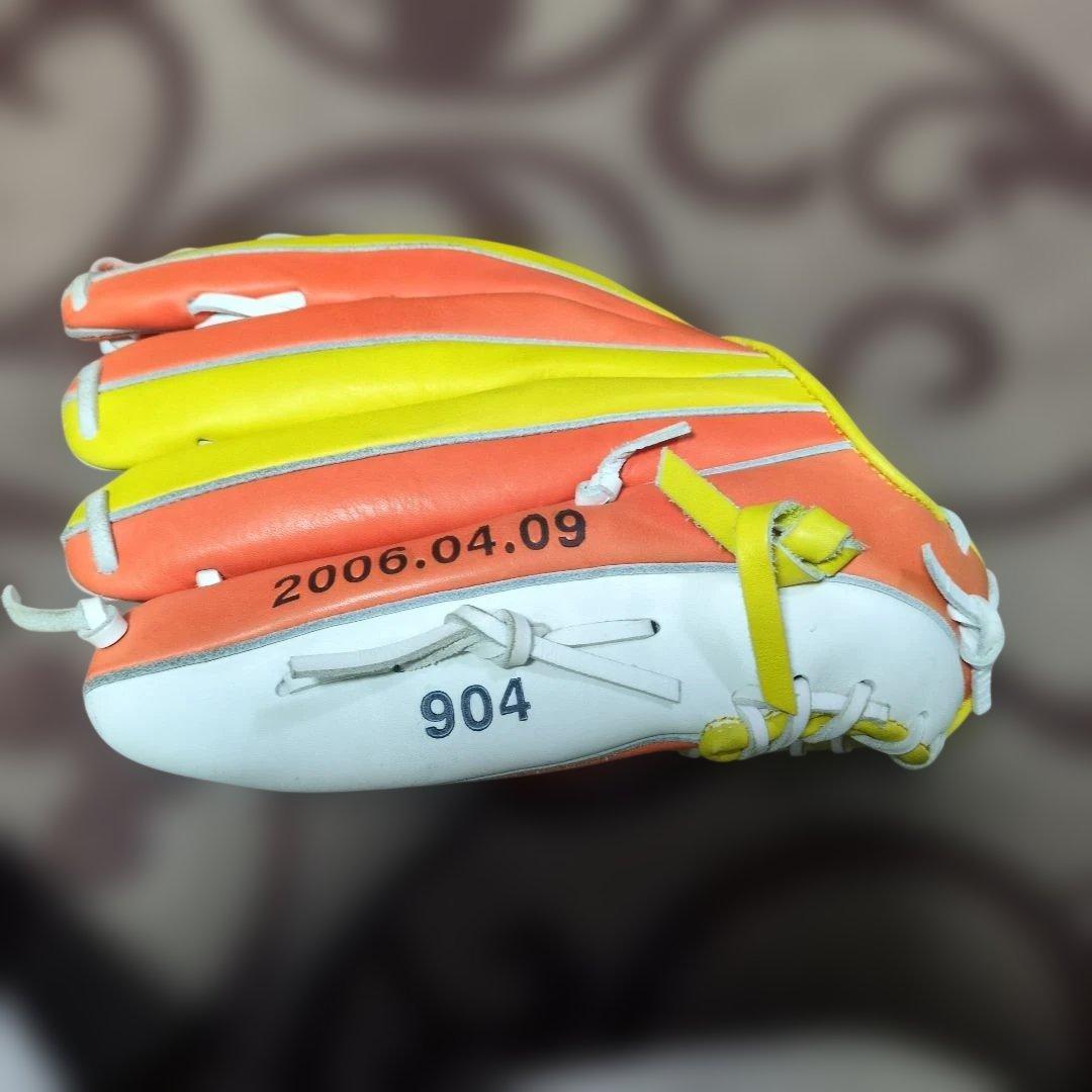 金本知憲モデルグローブ