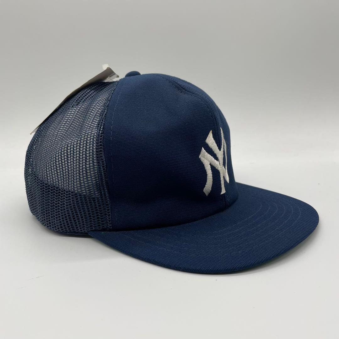 【超希少】80s ヤンキース メッシュキャップ AJD つば裏緑 デッドストック