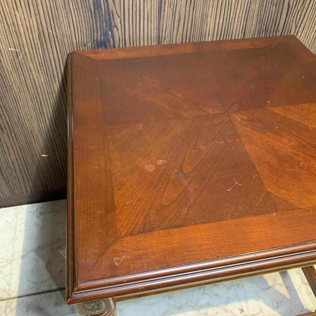 クラシック木製サイドテーブル