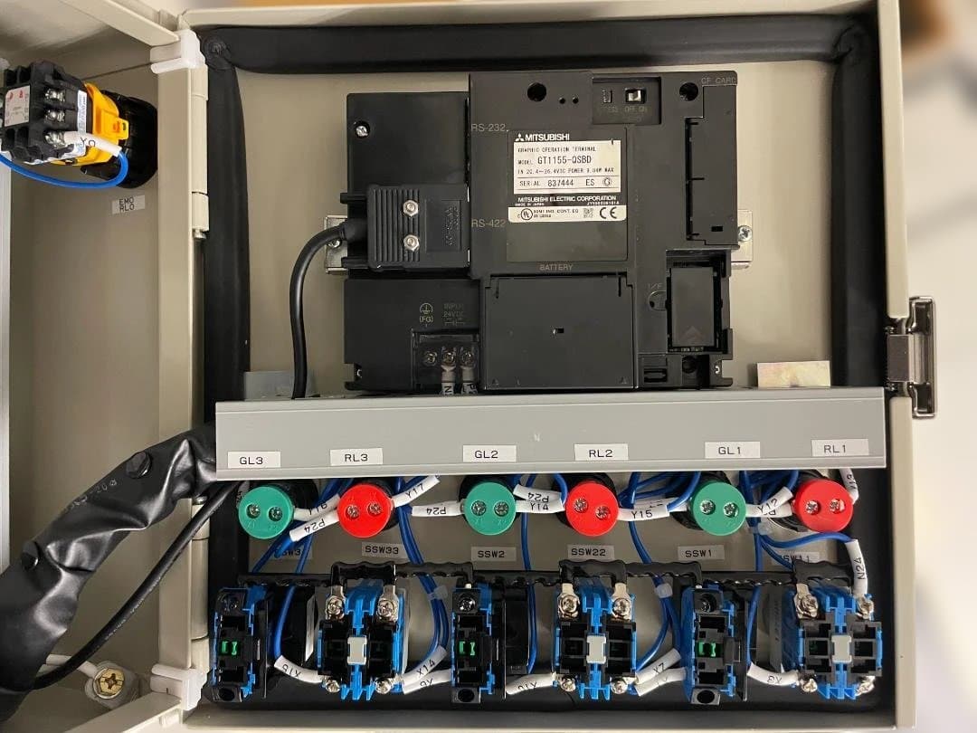 価格交渉歓迎！製作完了！ 電気工事業者用シーケンサー・タッチパネル 学習制御盤