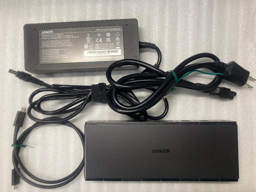 Anker 778 Thunderbolt 4 ドッキングステーション