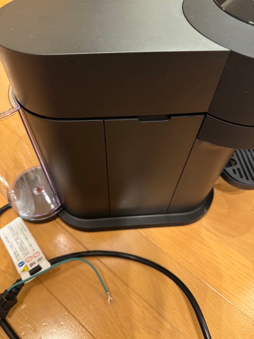 ネスプレッソ ヴァーチュオ カプセル式コーヒーメーカー 2025年購入　ブラック