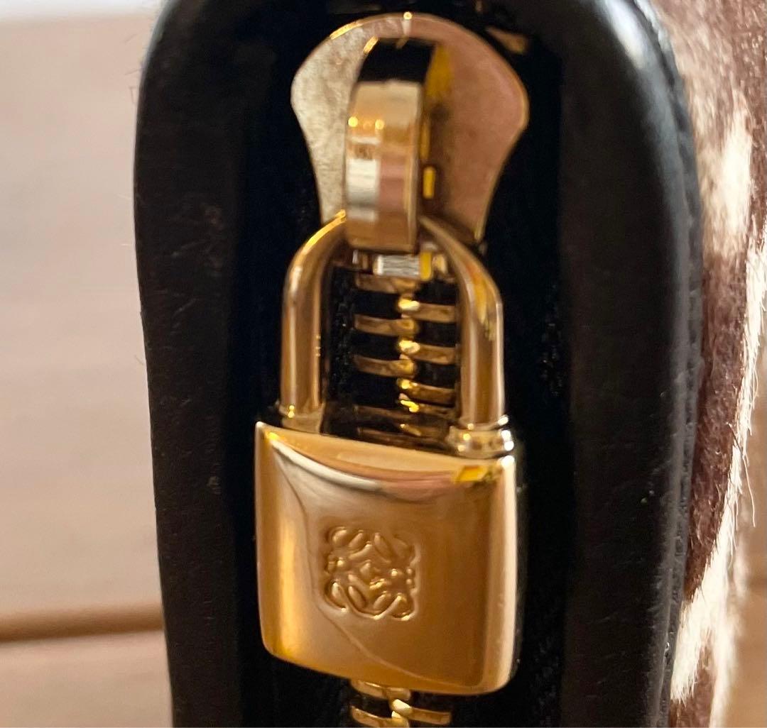 ★希少品　ロエベ　ハラコ錠前チャーム長財布★